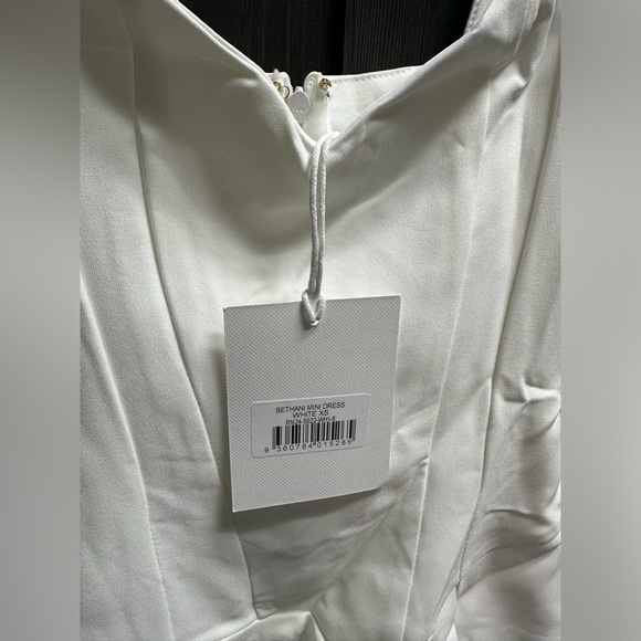 Runaway the label Bethani Mini Dress - Picture 5 of 7